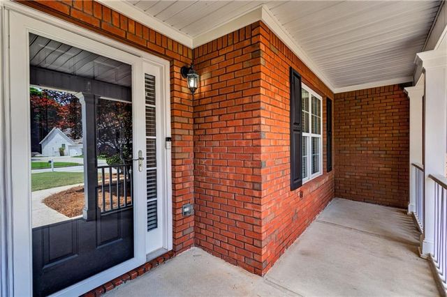 705 Annslee Court, Loganville, GA 30052