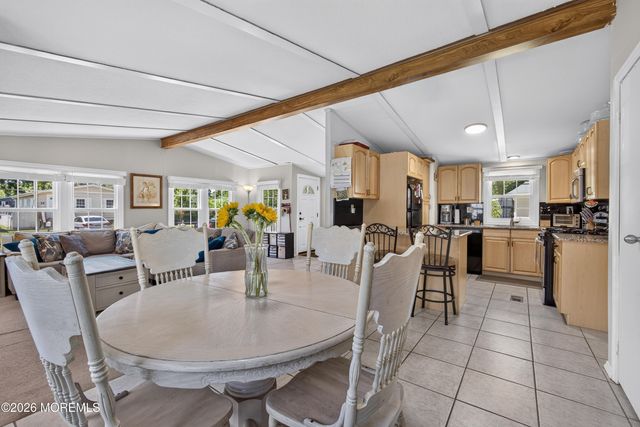 18 Short Oaks Court, Manalapan, NJ 07726