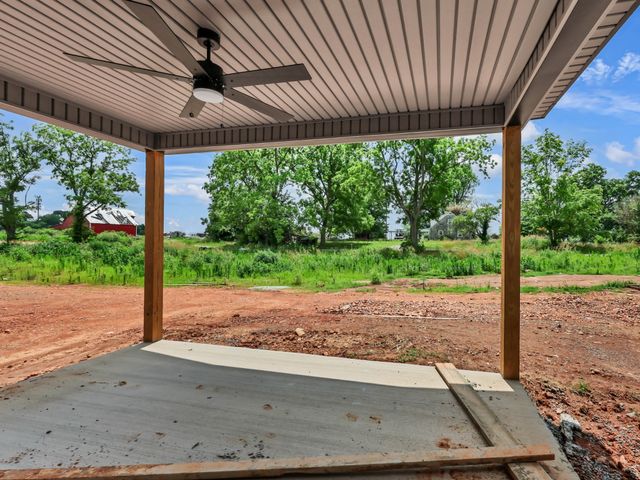 2669 Brewster Dr, Clarksville, TN 37042