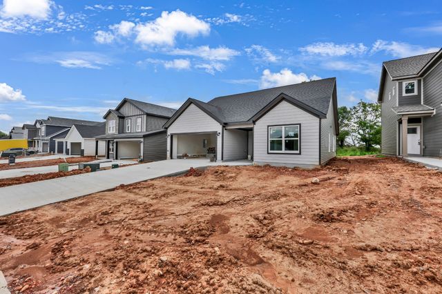2669 Brewster Dr, Clarksville, TN 37042