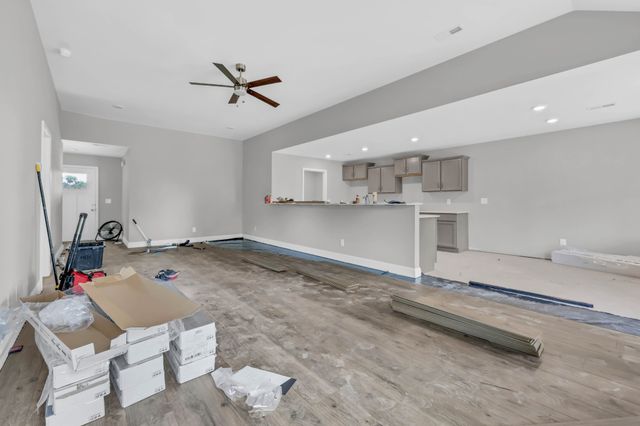 2669 Brewster Dr, Clarksville, TN 37042