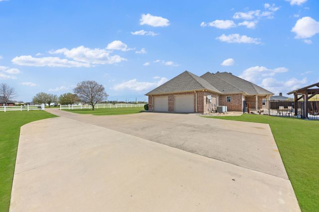 509 Ridge Country Road, Haslet, TX 76052