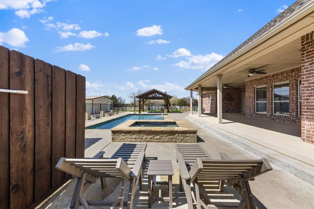 509 Ridge Country Road, Haslet, TX 76052