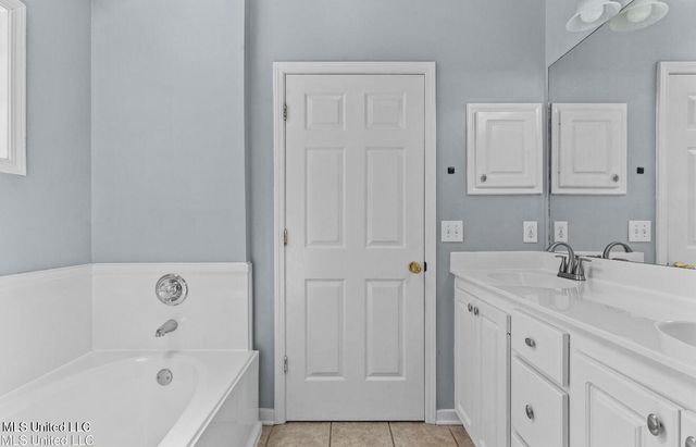 128 Hunters Row, Madison, MS 39110