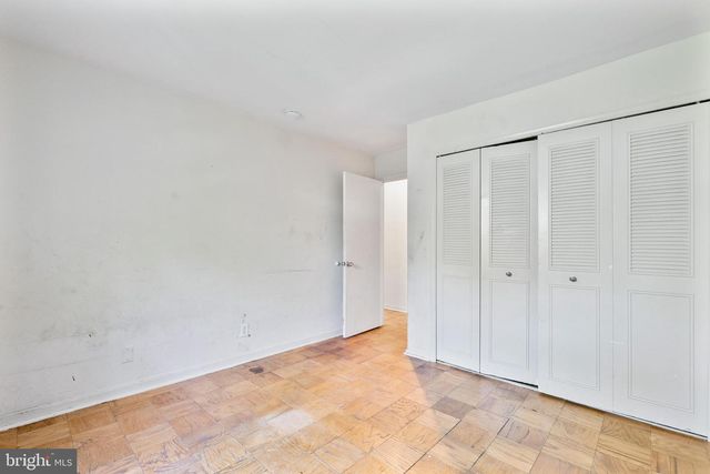 5902 WESTCHESTER PARK DR, College Park, MD 20740
