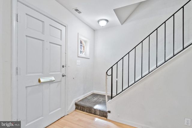5902 WESTCHESTER PARK DR, College Park, MD 20740