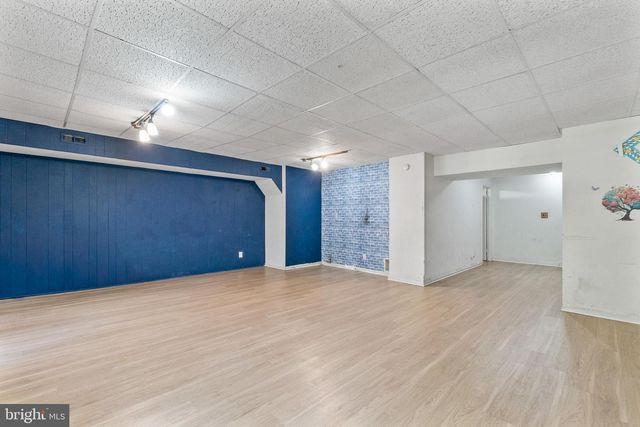 5902 WESTCHESTER PARK DR, College Park, MD 20740