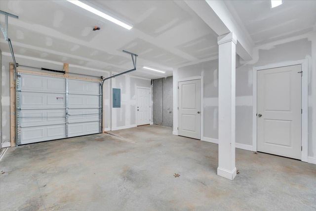5615 Huntridge RD, Roanoke, VA 24012