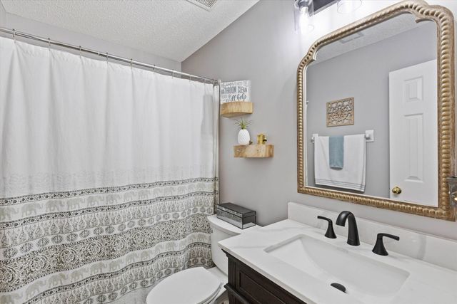 4836 SHADOW PINE CV, Bartlett, TN 38002