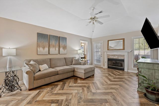 4836 SHADOW PINE CV, Bartlett, TN 38002