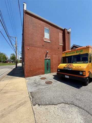 1926 W Main Street, Belleville, IL 62226