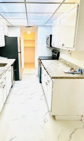 231 174th Street MO-3, Sunny Isles Beach, FL 33160