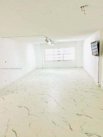 231 174th Street MO-3, Sunny Isles Beach, FL 33160