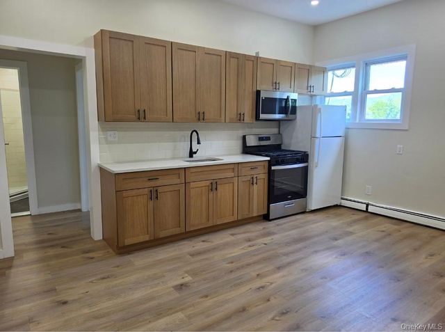 534 State Route 32 1, Highland Mills, NY 10930