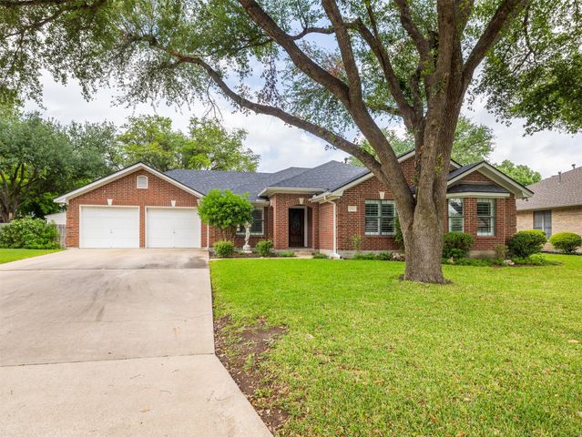 1304 Sagewood DR, Taylor, TX 76574