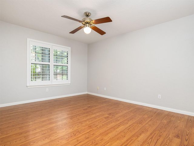 1304 Sagewood DR, Taylor, TX 76574