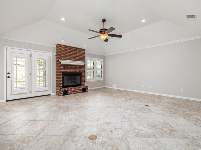 1304 Sagewood DR, Taylor, TX 76574