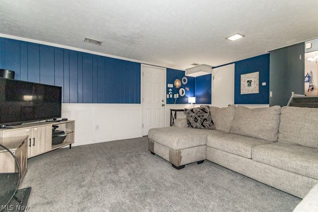 7109 W Jefferson Drive, Mentor, OH 44060