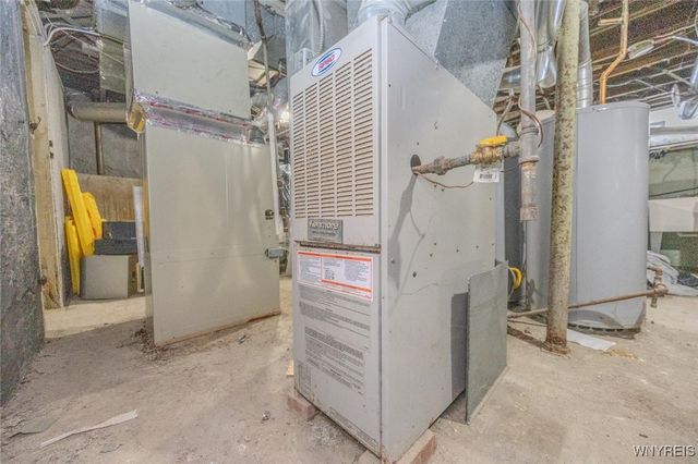 813 Abbott Road, Buffalo, NY 14220