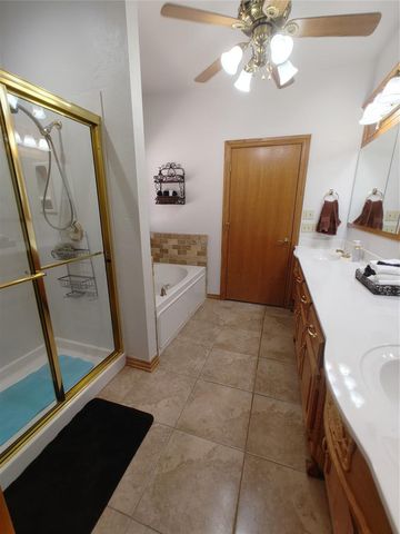 1516 SW 136th Street, Oklahoma City, OK 73170