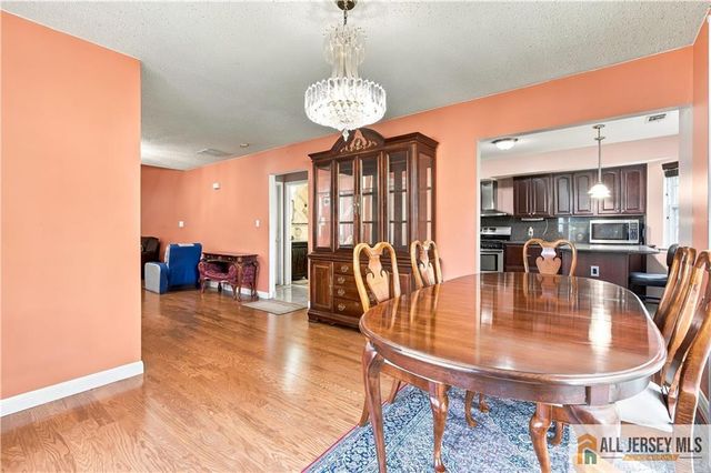 98 Orion Road, Piscataway, NJ 08854