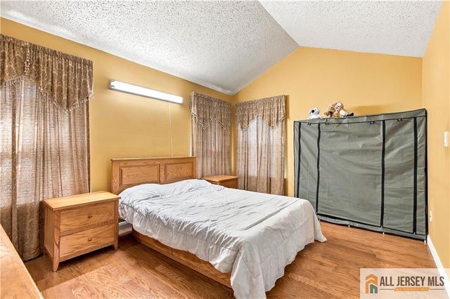 98 Orion Road, Piscataway, NJ 08854