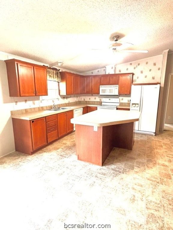 406,404 East Lois Lane, Somerville, TX 77879 — photo 5