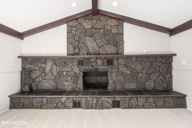 29303 Elmwood Street, Roseville, MI 48066