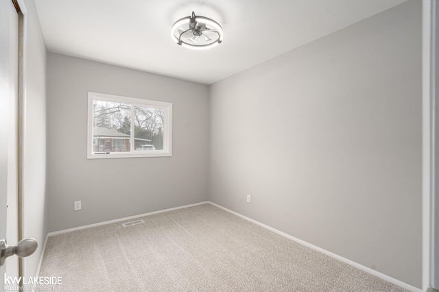 29303 Elmwood Street, Roseville, MI 48066