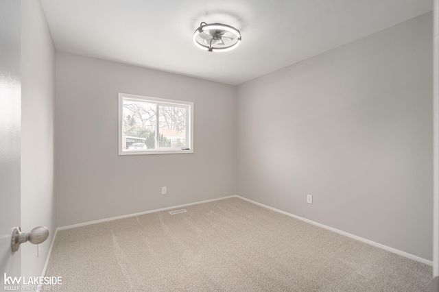 29303 Elmwood Street, Roseville, MI 48066