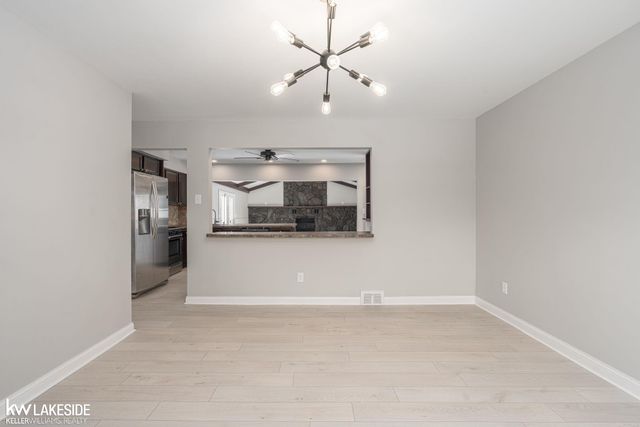 29303 Elmwood Street, Roseville, MI 48066