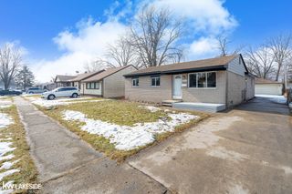 29303 Elmwood Street, Roseville, MI 48066