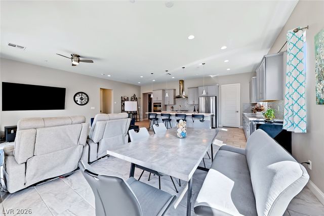 597 Cadence Vista Drive, Henderson, NV 89011