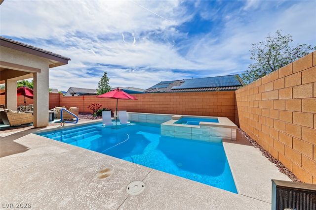 597 Cadence Vista Drive, Henderson, NV 89011