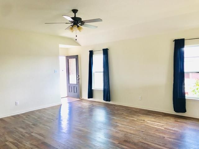 20105 Grover Cleveland WAY, Manor, TX 78653