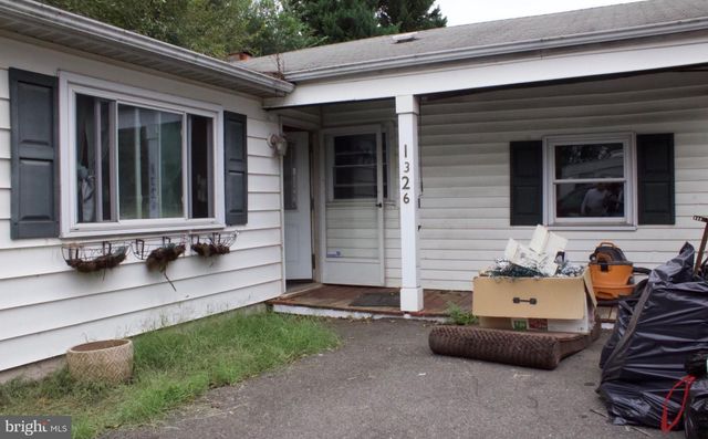 1326 SAXON ST, Woodbridge, VA 22191