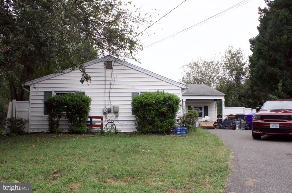 1326 SAXON ST, Woodbridge, VA 22191