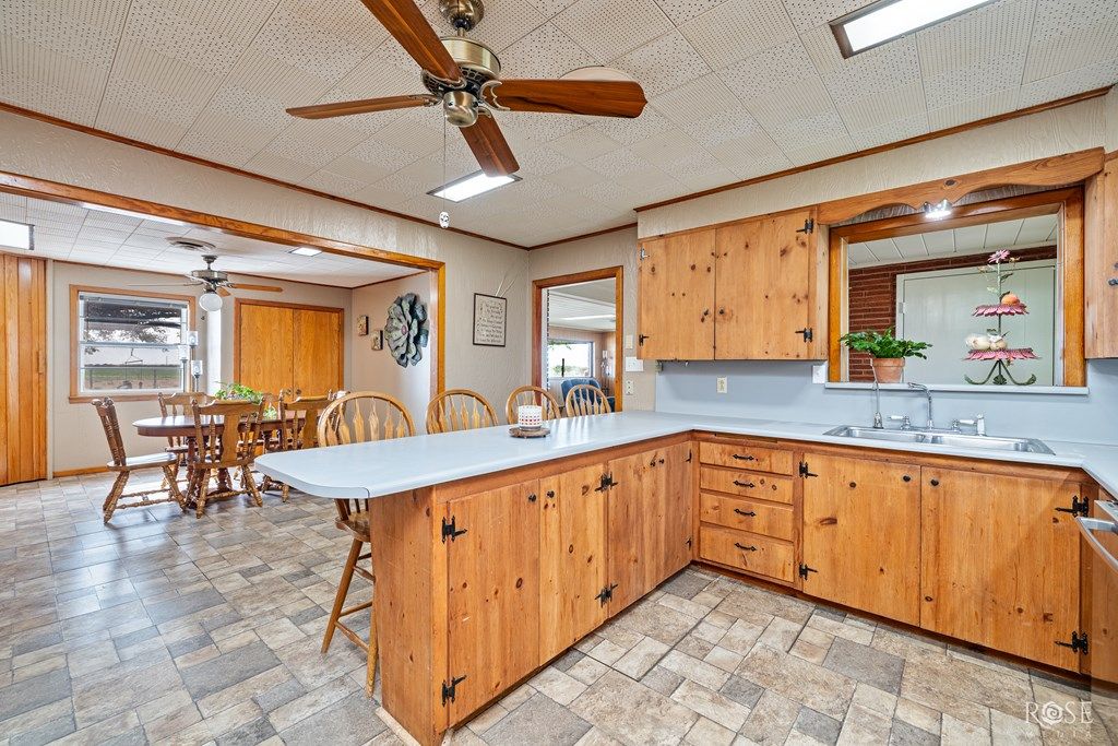 Image 4 of property listing at 714 Hohmann Rd, San Angelo, TX 76905