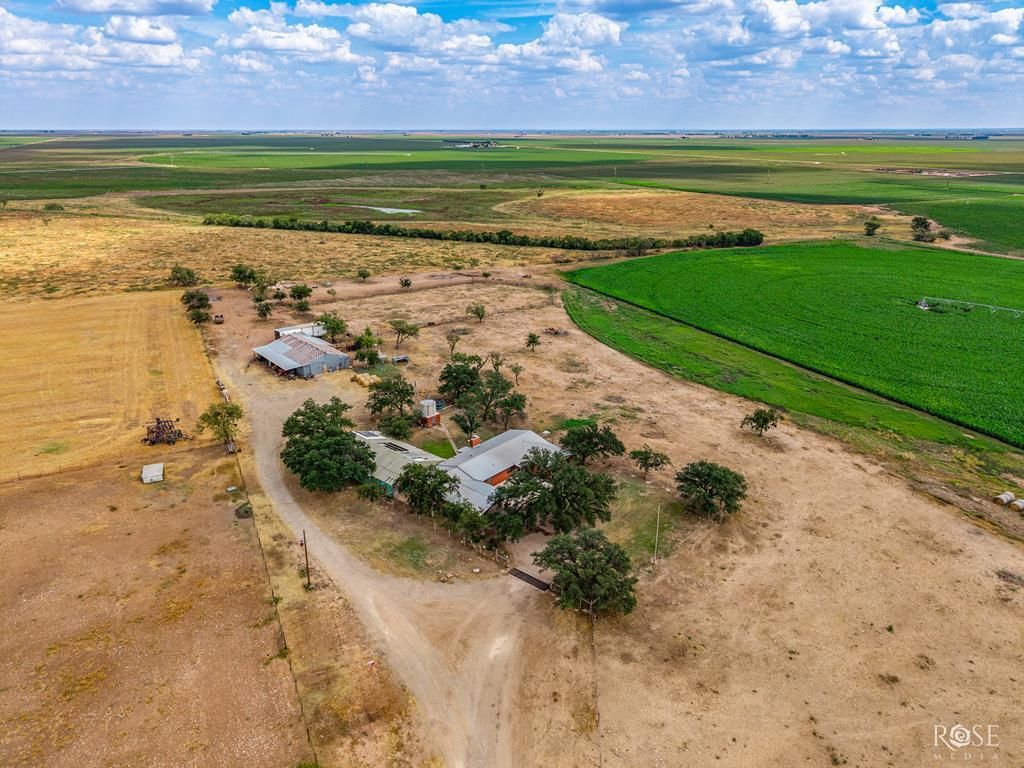 Image 5 of property listing at 714 Hohmann Rd, San Angelo, TX 76905