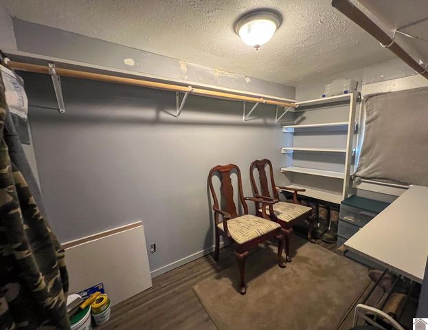 227 State HWY 1748 E., Mayfield, KY 42066