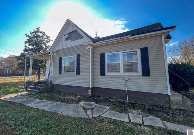 227 State HWY 1748 E., Mayfield, KY 42066