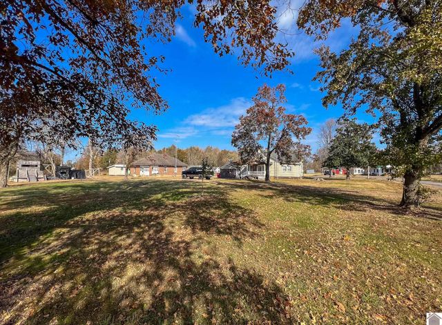 227 State HWY 1748 E., Mayfield, KY 42066