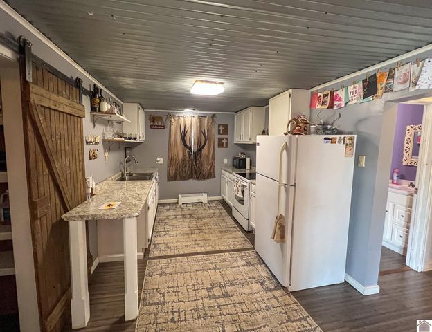 227 State HWY 1748 E., Mayfield, KY 42066