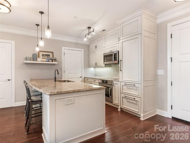 301 E Tremont Avenue 215, Charlotte, NC 28203