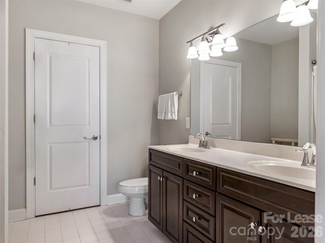 301 E Tremont Avenue 215, Charlotte, NC 28203