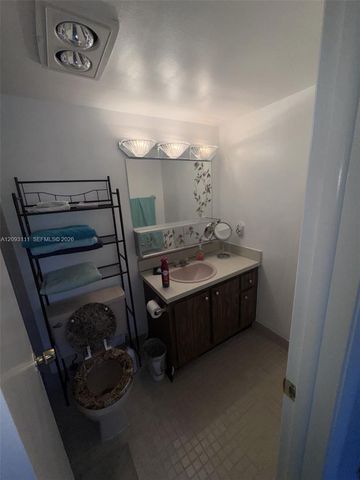 1025 SE 3rd Avenue 102, Dania Beach, FL 33004