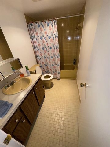 1025 SE 3rd Avenue 102, Dania Beach, FL 33004