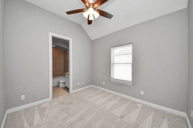 2061 Fannin Station N, Houston, TX 77045