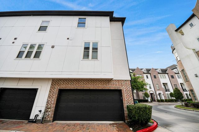 2061 Fannin Station N, Houston, TX 77045
