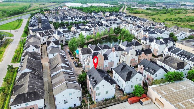 2061 Fannin Station N, Houston, TX 77045